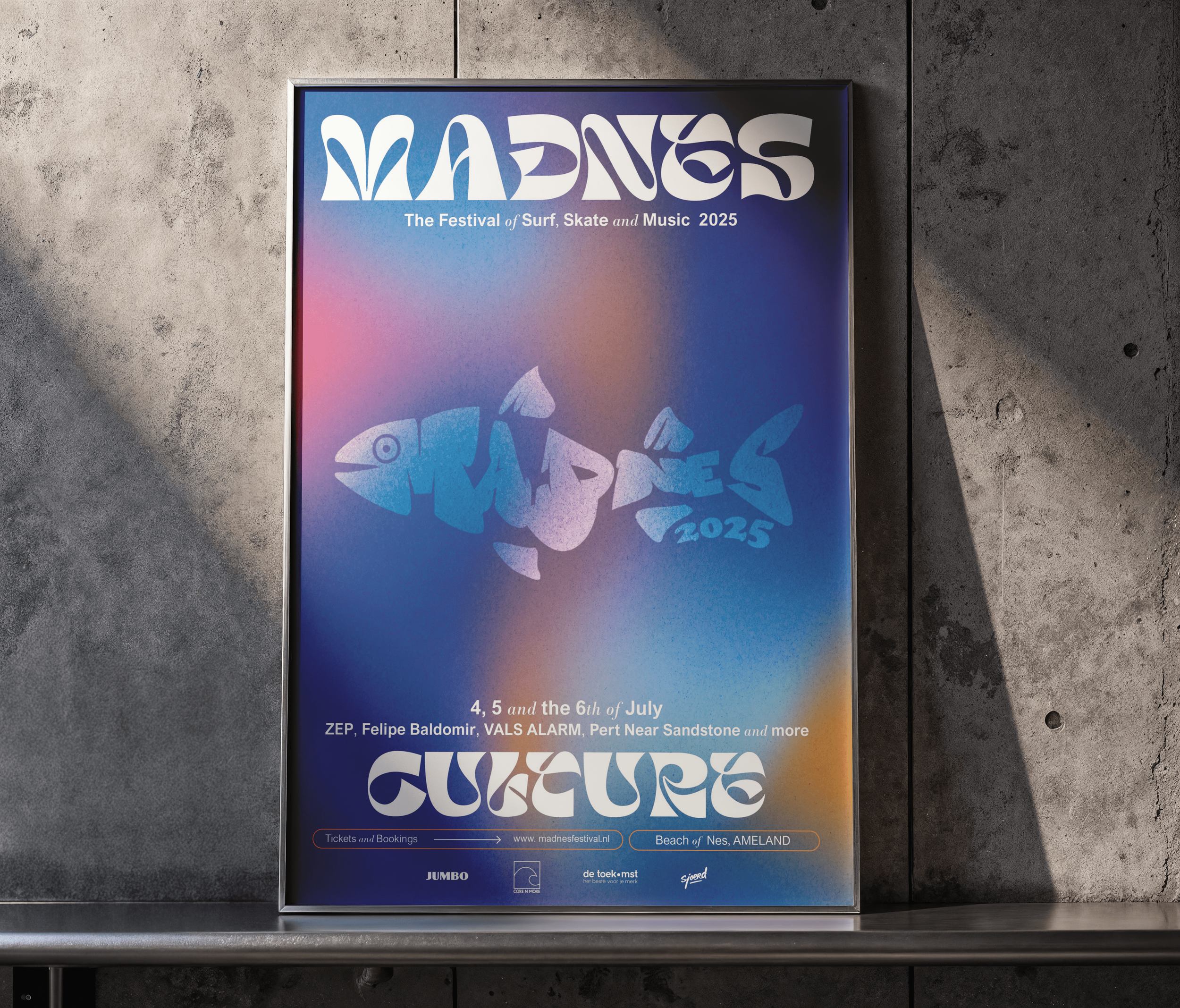 Madnes_poster-mockup_3-min.png