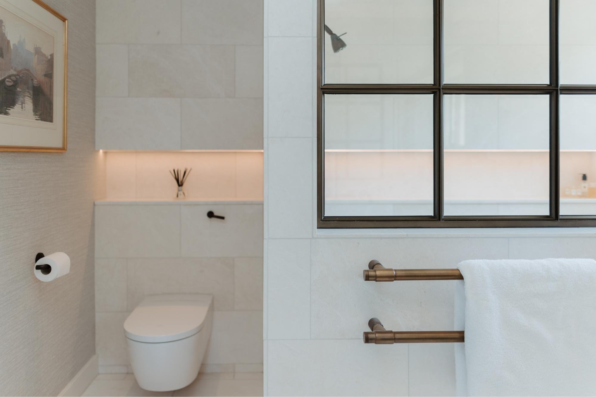 MANOR HOUSE, COTSWOLDS