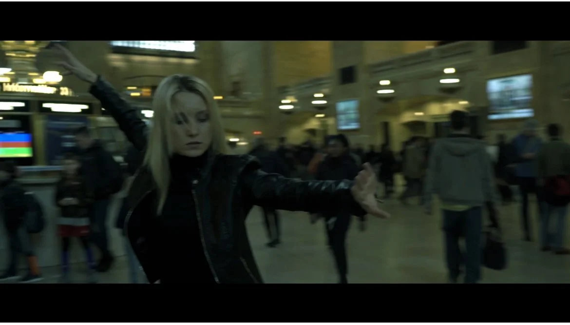 Wu Woman Grand Central 1.jpg