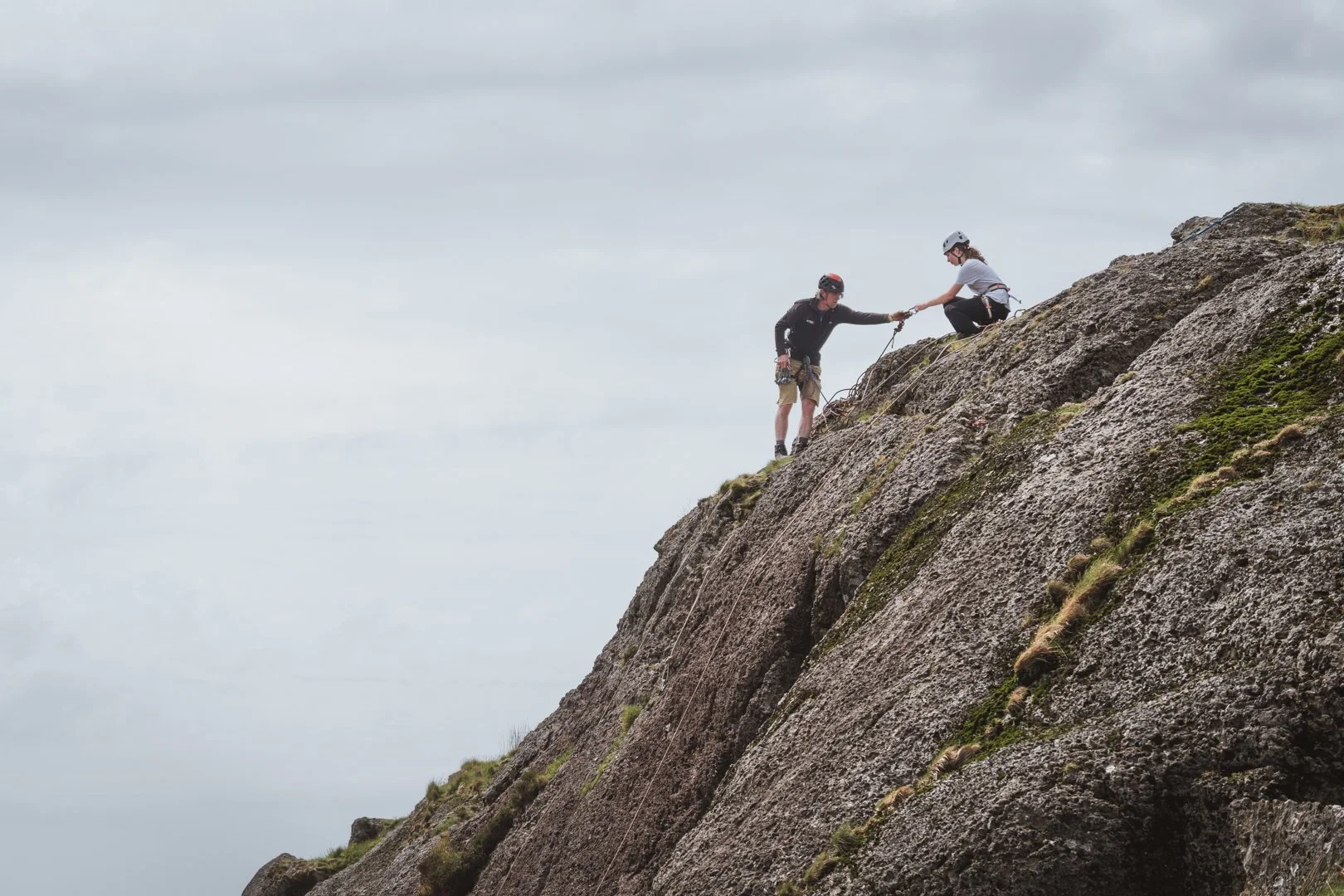 Woz_Passing_Carabiners-09349.jpg