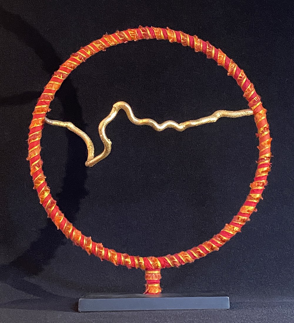 Golden Rhythm
20″ x 24″ x 4″
Sari Ribbon, Harry Lauder’s Walking Stick branch, metal
2023