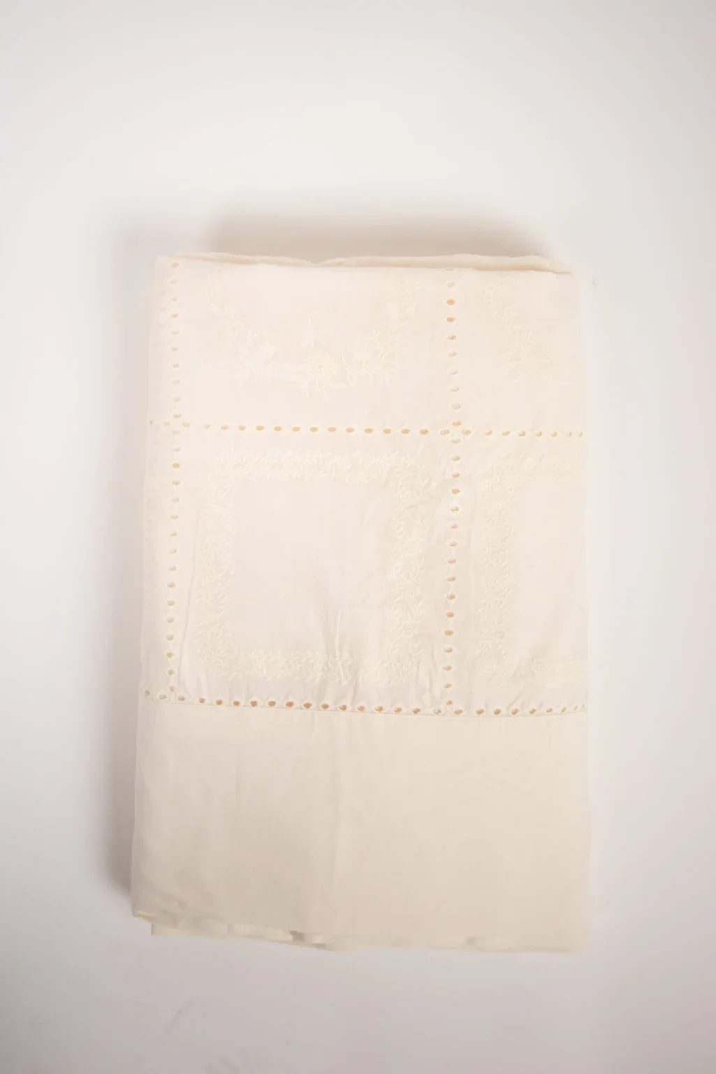 Eleonora duk 150X300 - Olsson & Jensen