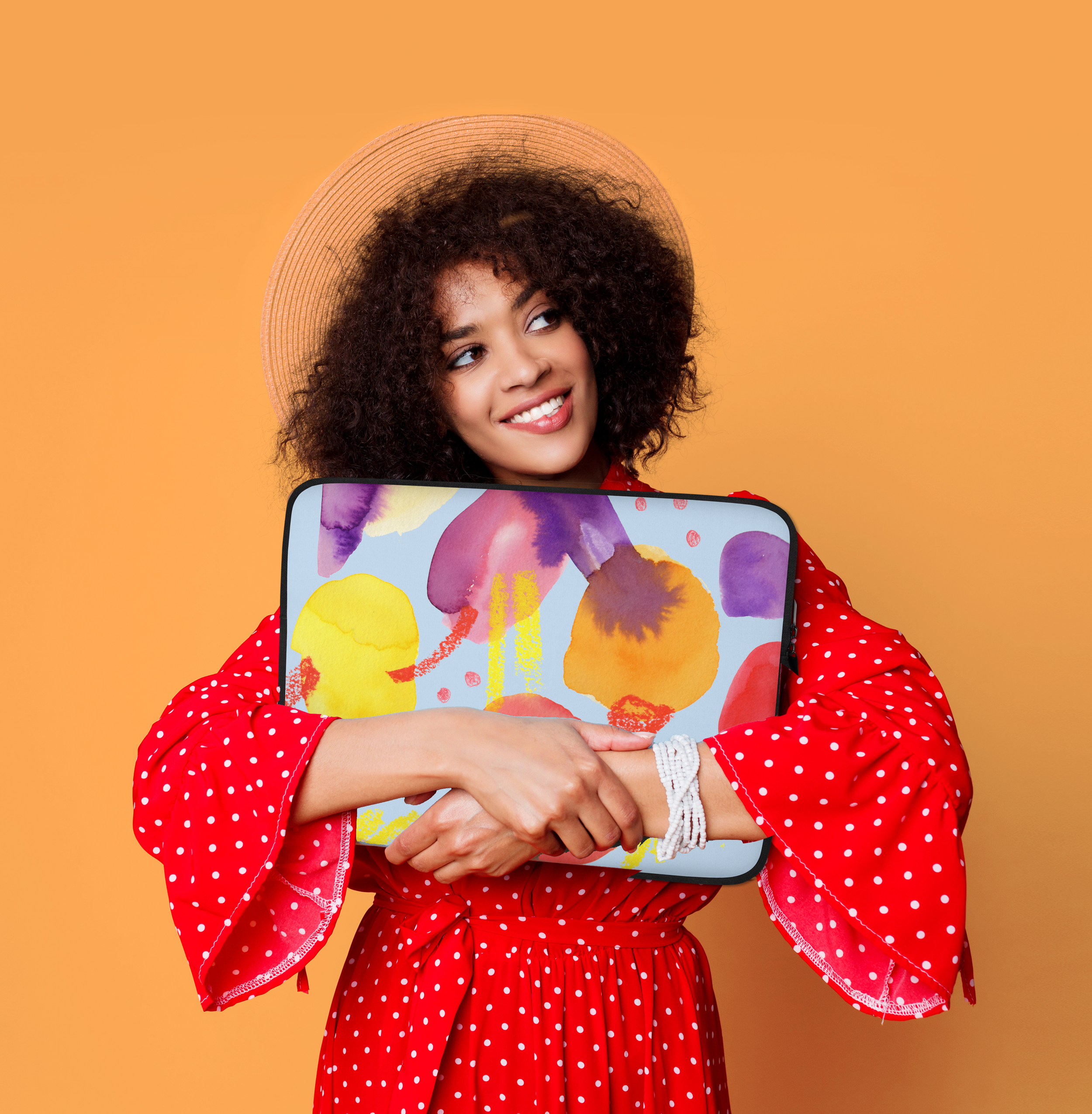 laptop_sleeve_mockup.png