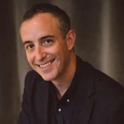 Will Guidara, New York Times bestselling author of Unreasonable Hospitality, endorses Pause: How to Lead Brilliant Work in a Busy World