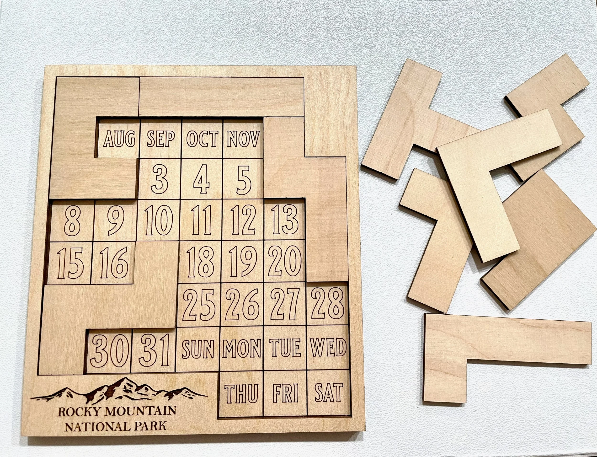 Daily Calendar Puzzle-Perpetual Calendar. Fully customizable.