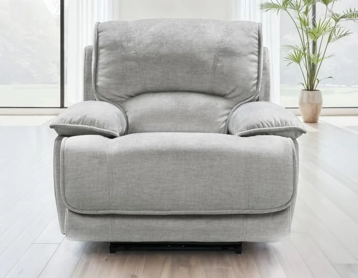 SteveSilverFurnitureOlsen_2968622_LS1-700x545.jpg