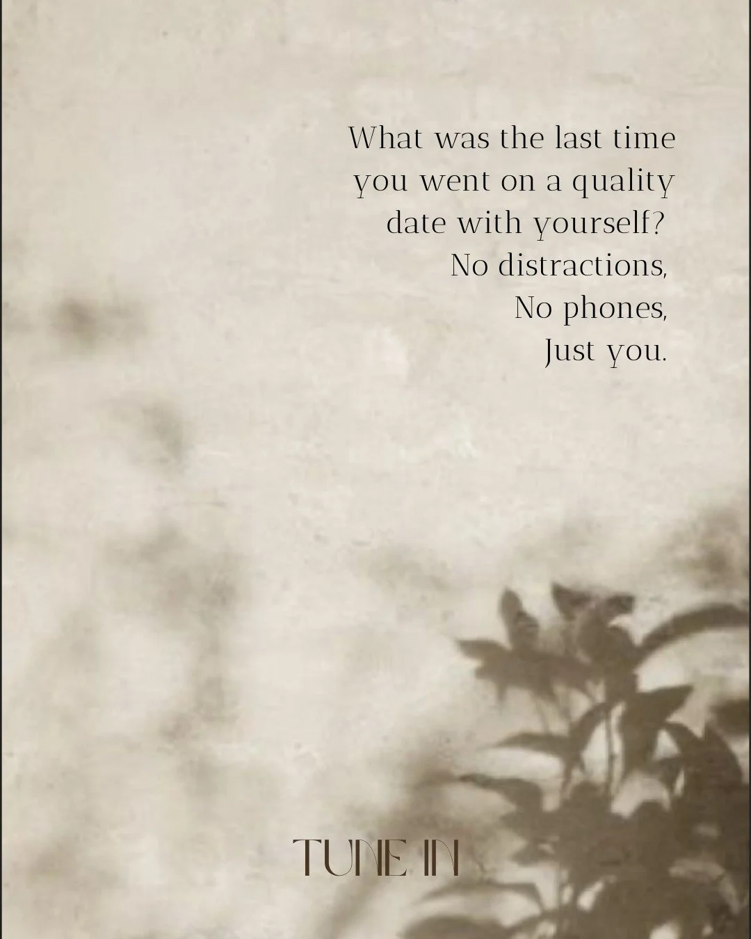 People who regularly spend intentional time alone
tend to have higher emotional clarity and creativity.

Studies show that moments of quiet self-reflection help the brain process emotions, strengthen self-awareness and improve decision making.

Somet