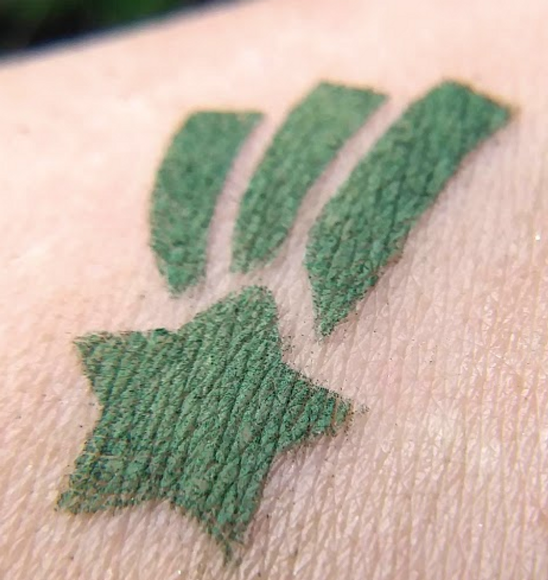 That's a Meteor matte eyeshadow