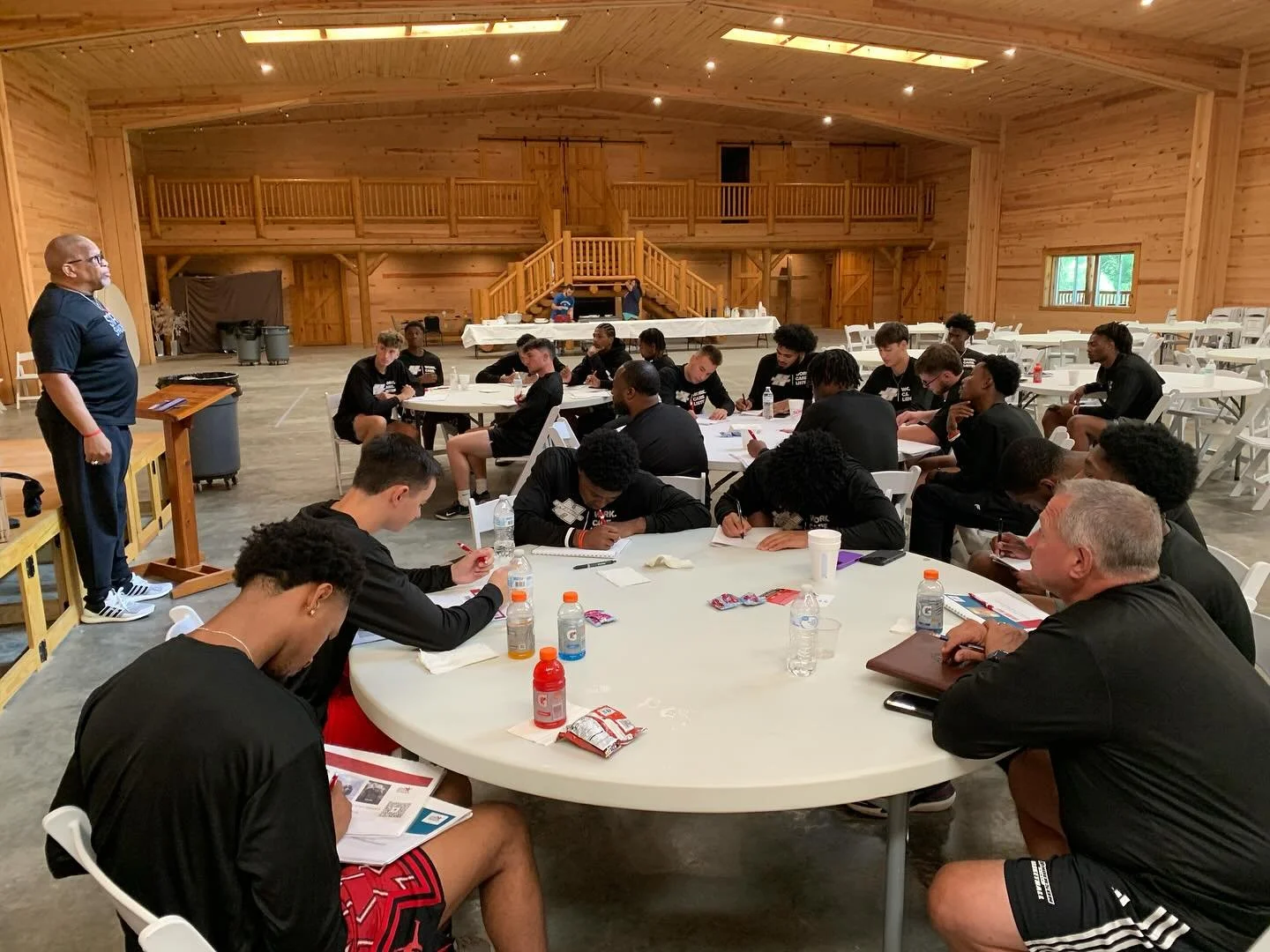 Many thanks to Head Coach Elgis and Coach Mo at Henderson State University in Arkedelphia, AR for bringing me out to speak to their incredible group of guys! They are great young men with an amazing coaching staff! Stayshaded is committed to spreadin