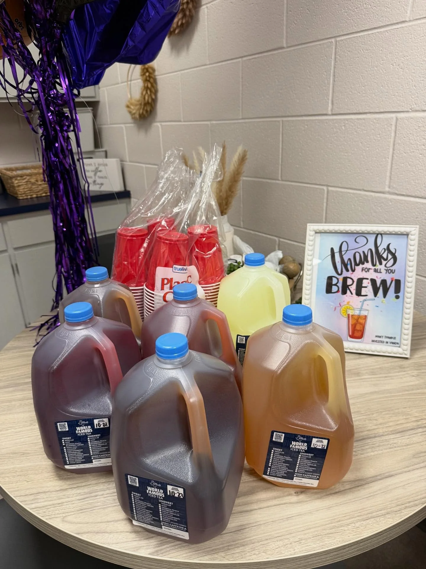 You&rsquo;re the real tea-rific MVPs! 💚

Thanks H-Tea-O for #investinginvanda and sponsoring this pick-me-up, and to our teachers for everything you BREW! ☕️✨ #InvestedInVanda #TeacherLove