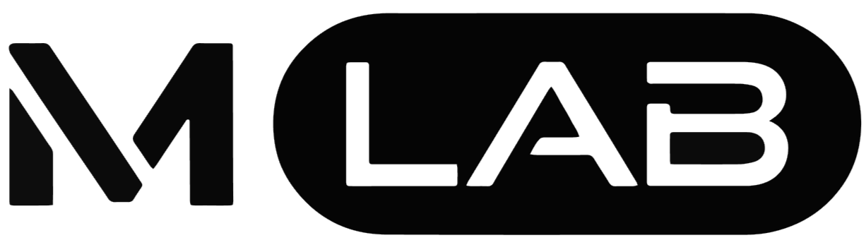 Logo di MLAB scritto in nero su sfondo bianco.