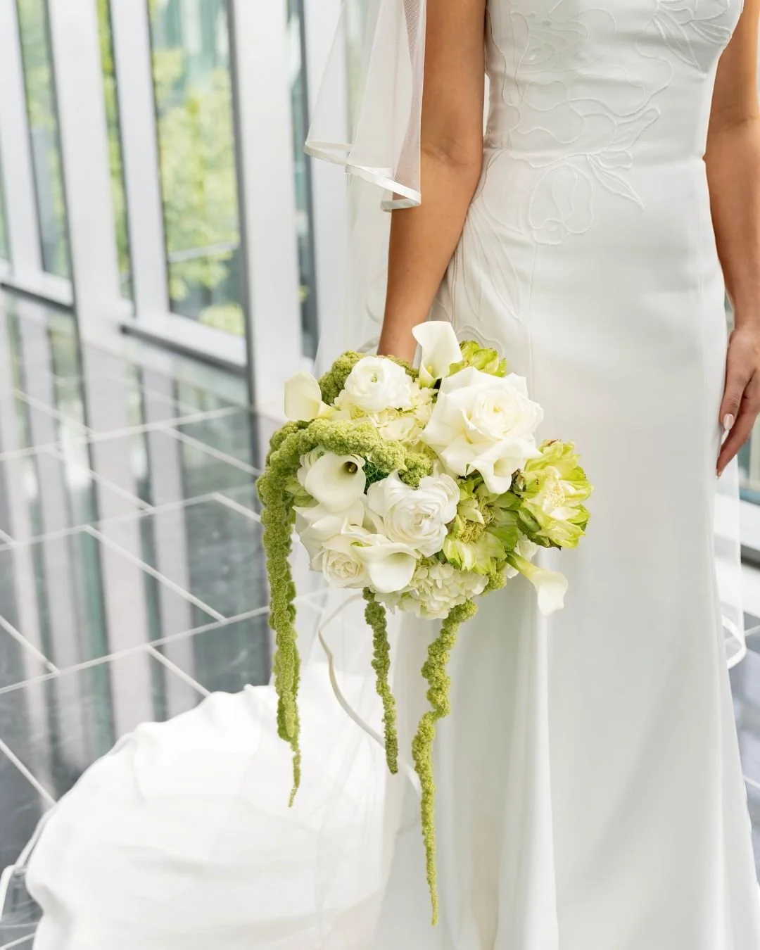 Classic white, fresh greenery, and a touch of emerald velvet. 🤍

Planner: @nearandfareventco
Venue: @foundershallevents
Catering: @bestimpressionscaterers
Photographer: @timelesscarolinas
Florist: @poppyflowersco
DJ: @ceasefireprods
HMU: @themakeupt