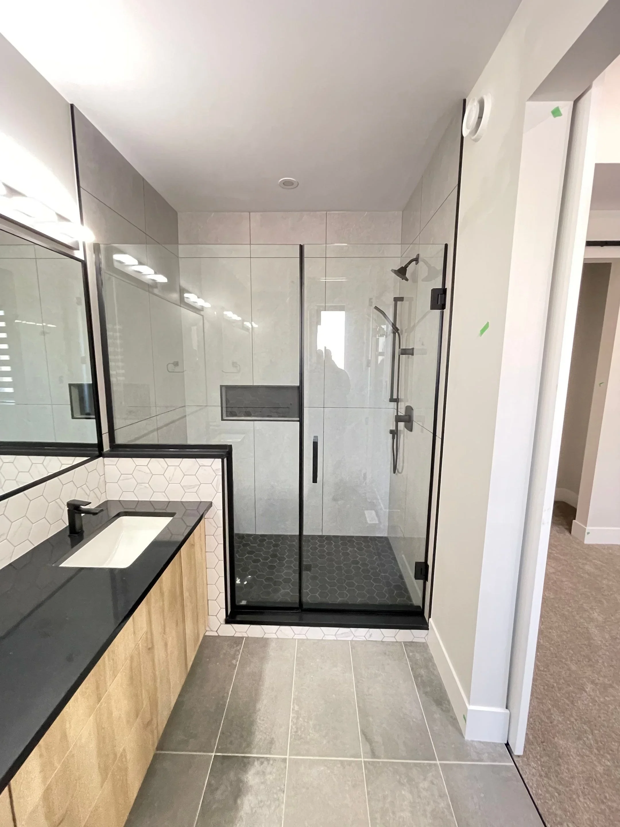 Archive Contracting-new-build-bonnie-doon-edmonton-alberta-bathroom-2.webp