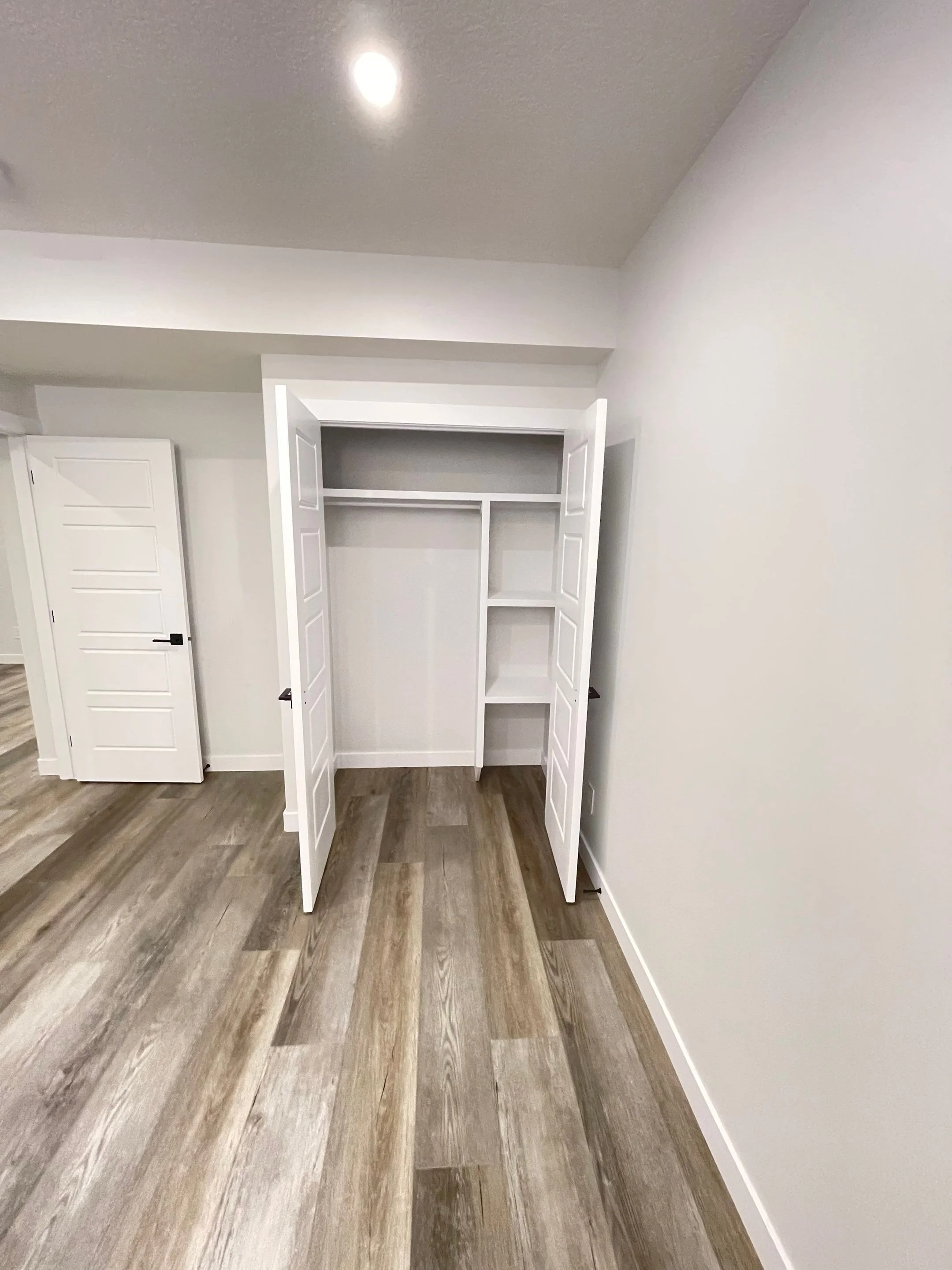 Archive Contracting-basement-development-leduc-edmonton-alberta-closet.jpg