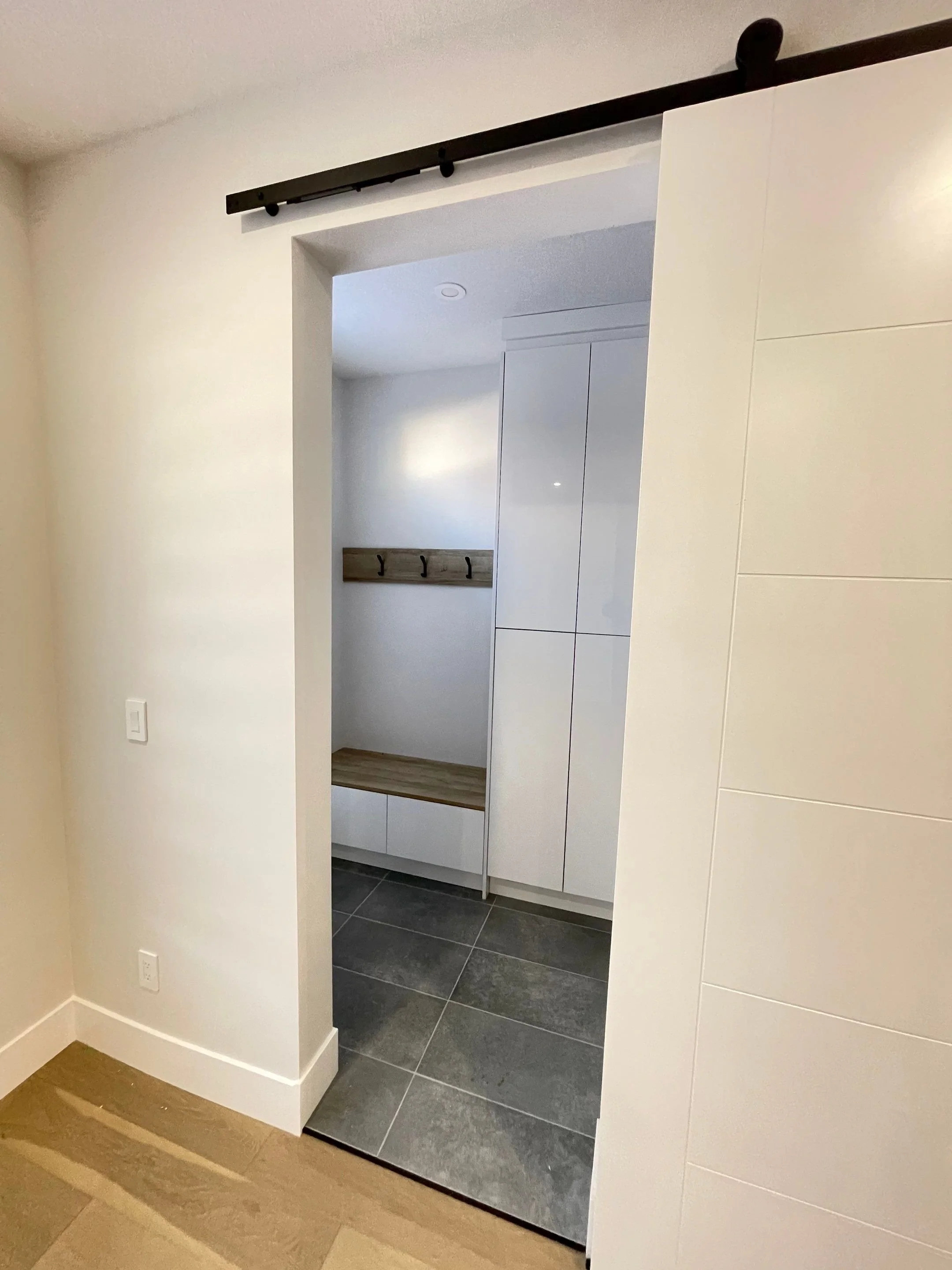 Archive Contracting-new-build-bonnie-doon-edmonton-alberta-mudroom.jpg