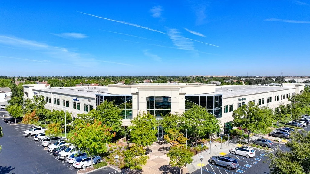 Blue Oaks Exterior_i4.jpg