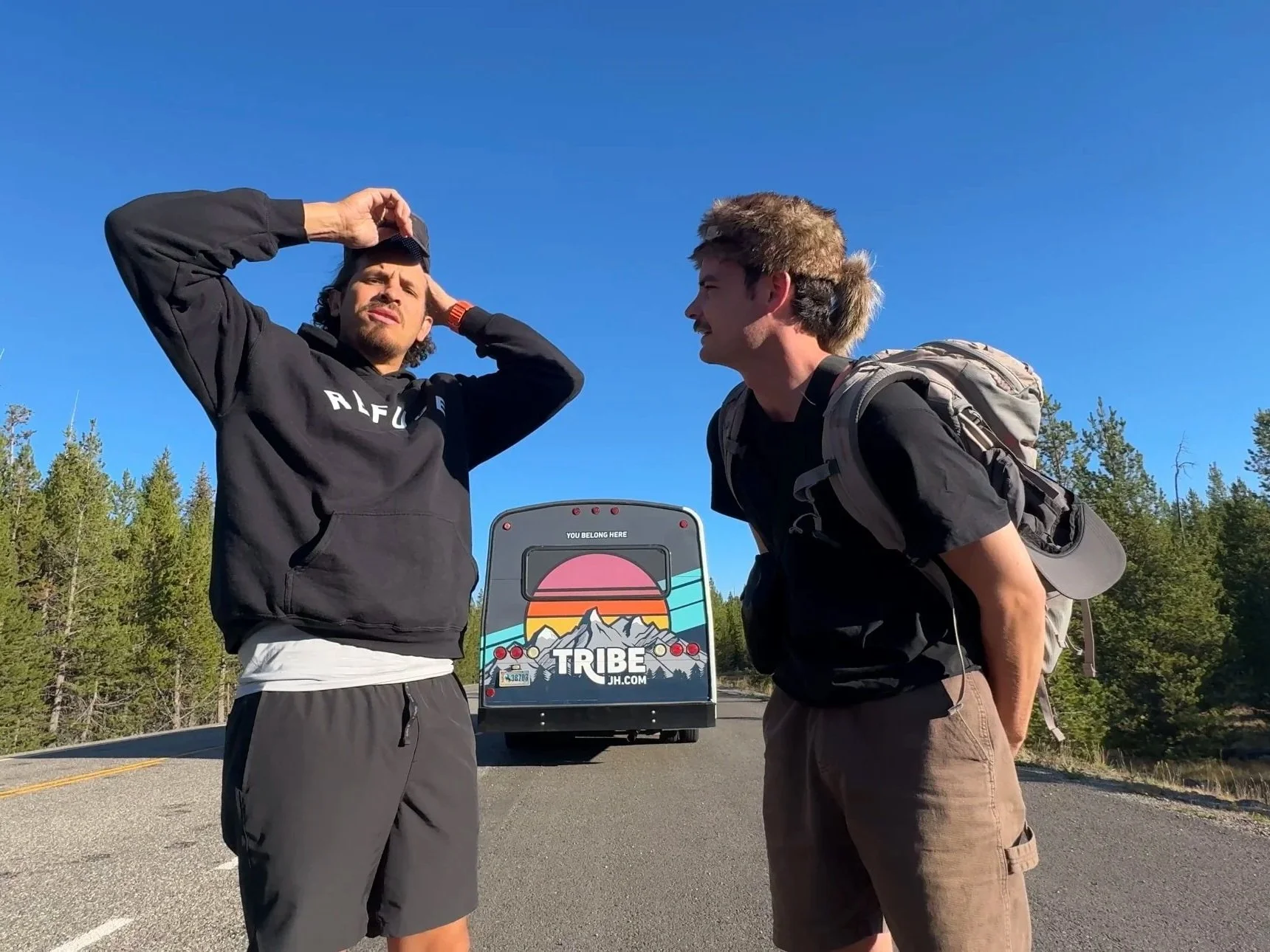 What I Learned Hitchhiking with a Bus Full of IDF Soldiers