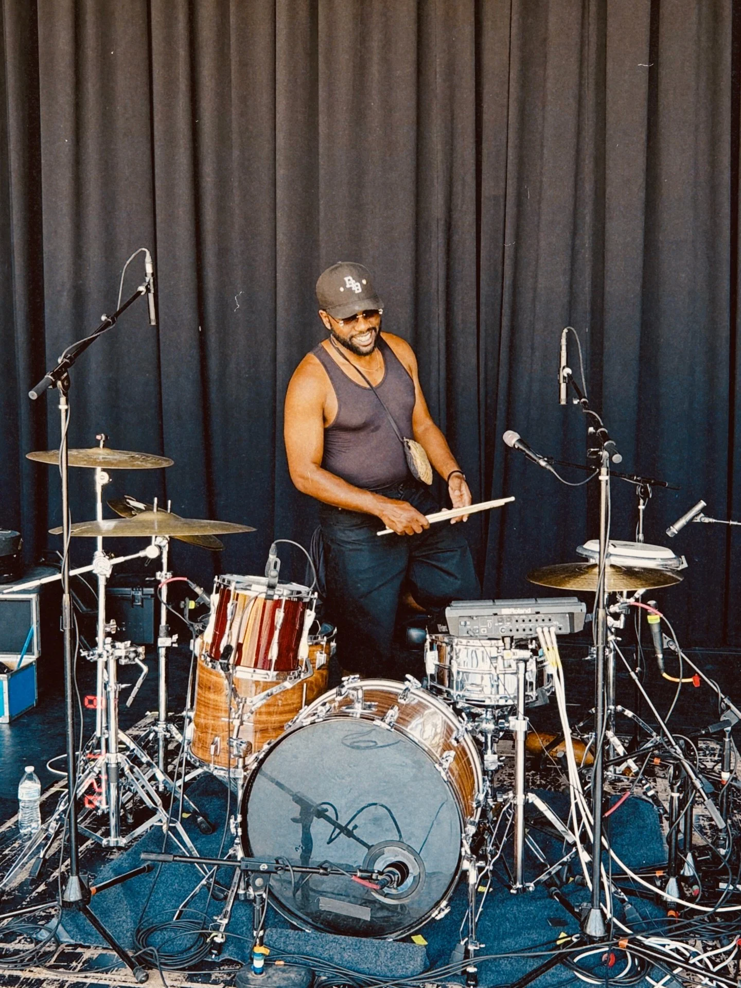 #OnTour &mdash; 𝘖𝘨𝘥𝘦𝘯, 𝘜𝘛 &mdash; 🥁&rsquo;s 

📸: @arthurdepalla 
#DuncanBurnett #BlackRockstar #SacredEnergy