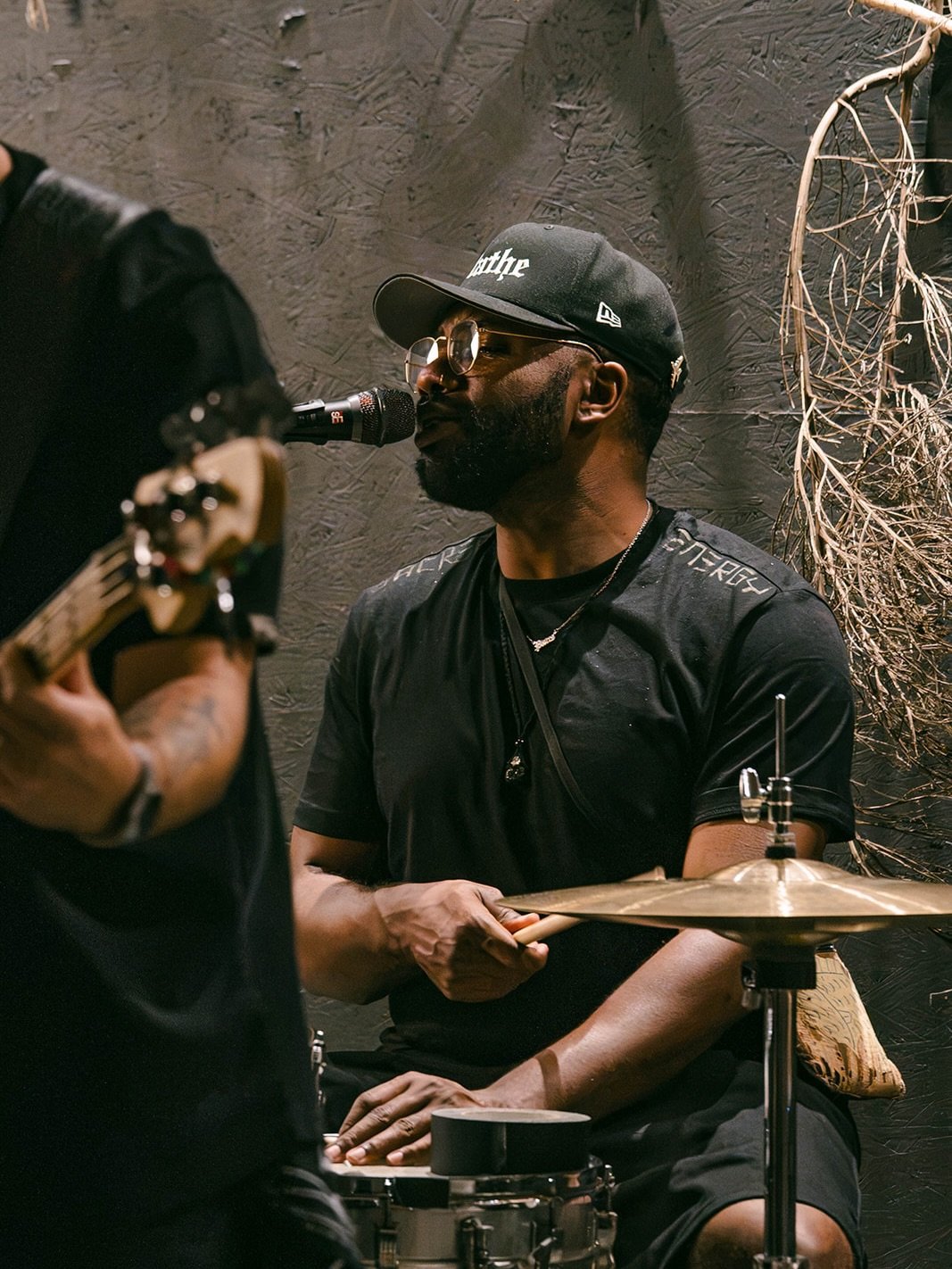 #TBT YA was spotted 😄 &mdash; @blackbird_studio_pdx by @bykaythompson &mdash; grateful for this experience. Left energized. @thenestproject 🙏🏾#DuncanBurnett #BlackRockstar #SacredEnergy #Blackboyjoy