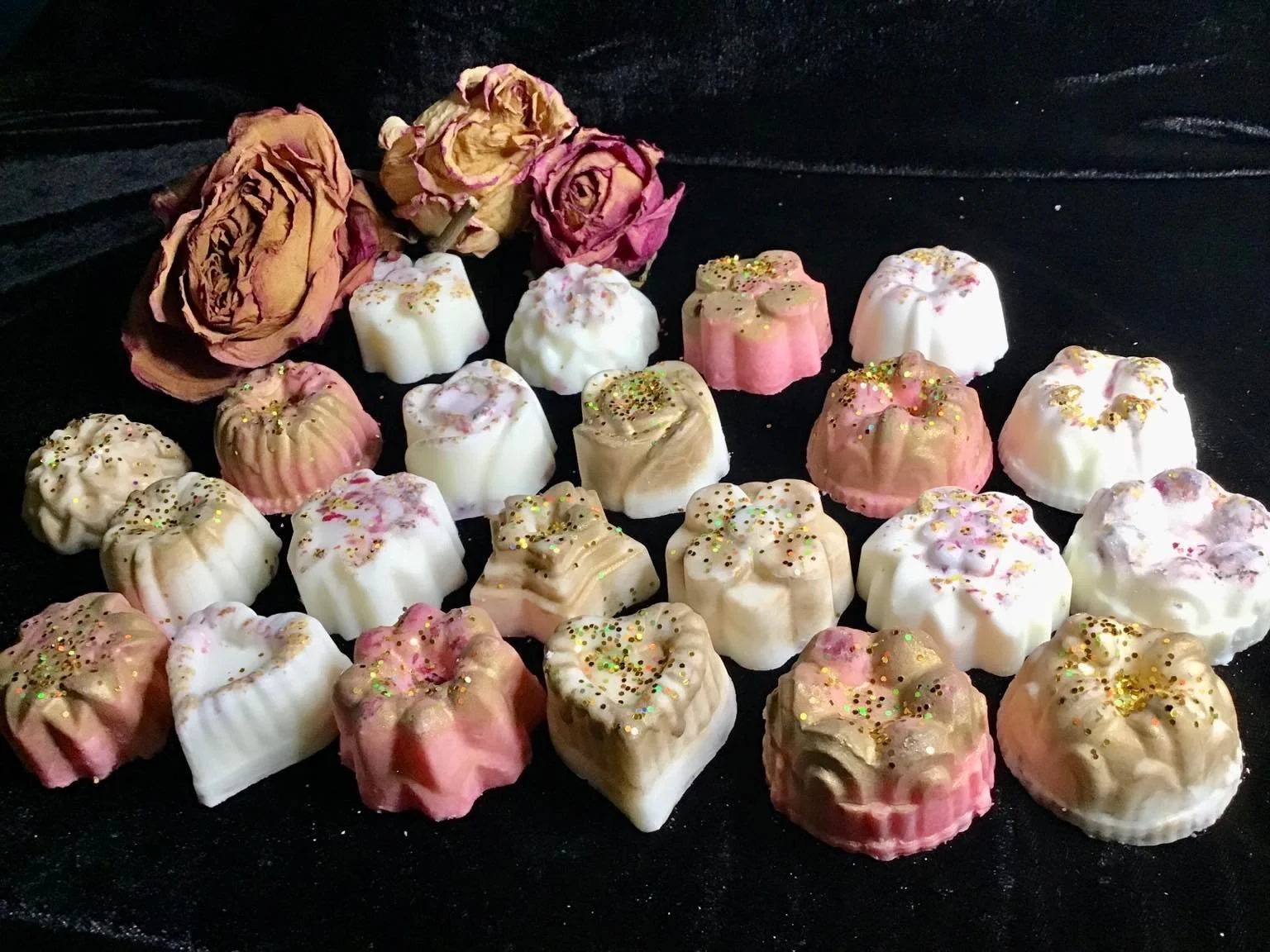 Berry Divine Wax Melts (Multicolor).jpg