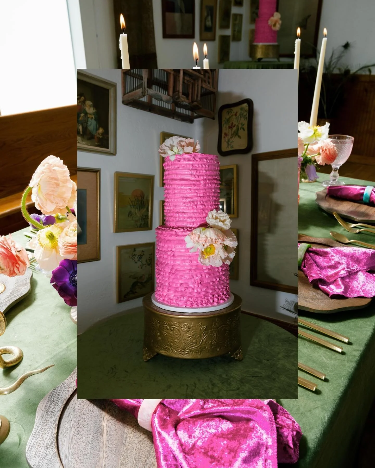 The dreamiest tablescape I ever did see 😍

Vendor list:
Planning and design @stardustweddingsnwa
Florals @maizeys.florals
Photo @elizabethsalazarphotography @lizagphotos
Rentals @alchemy_event_rentals
Lace dress and veil @shesaidyesbridal
Cocktails 