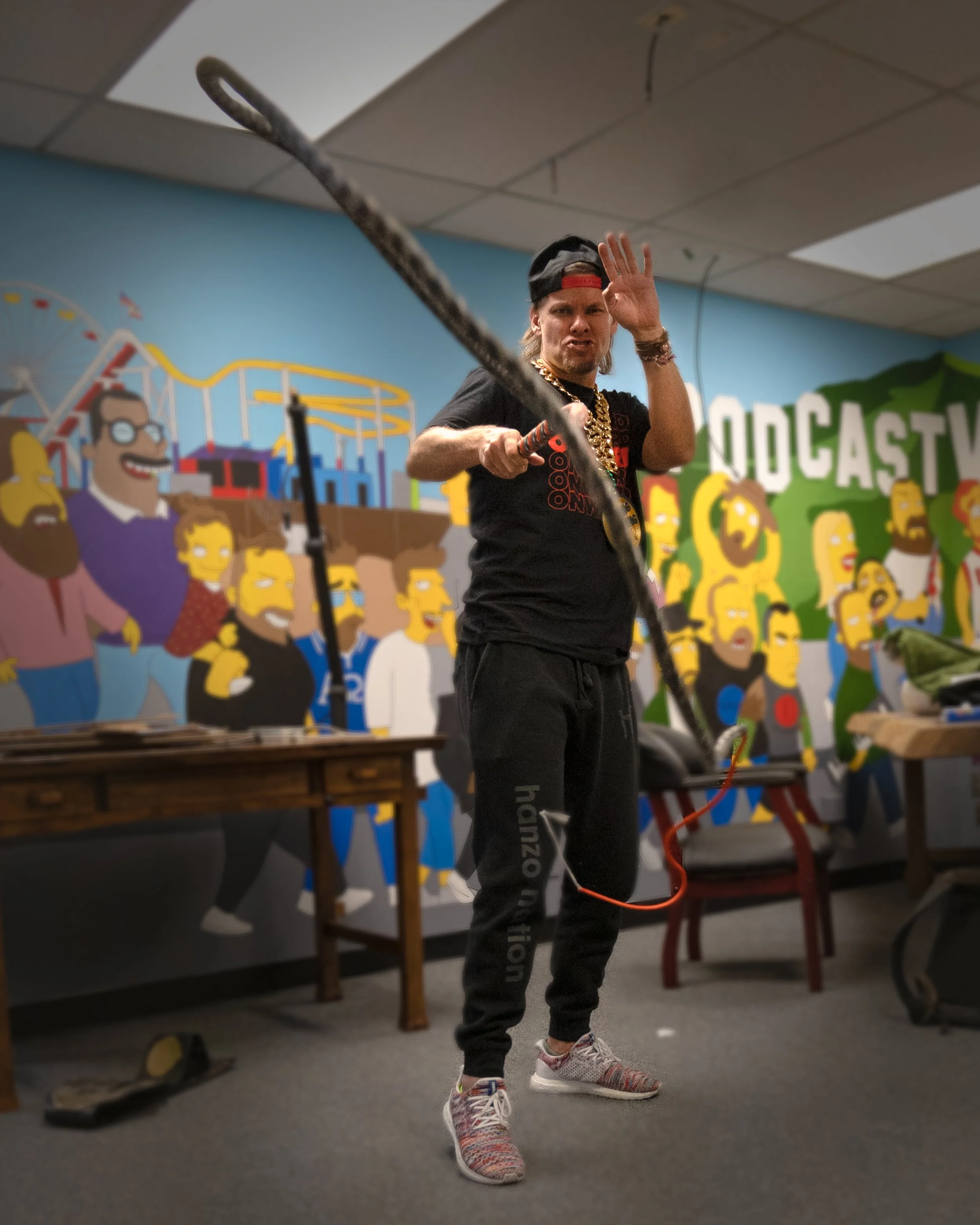 BTS - Theo Whip 01.jpg