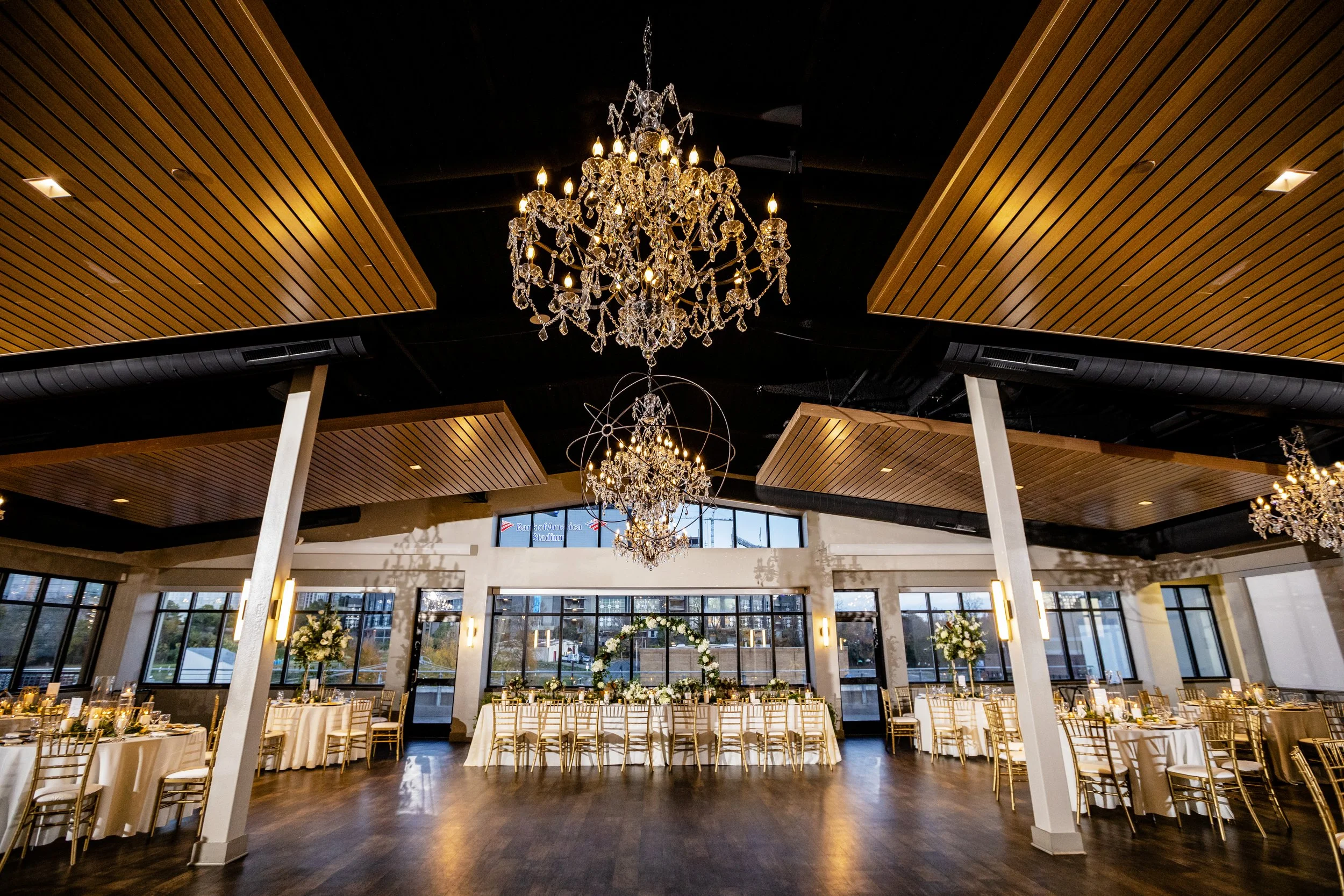 Weddingsbybluesky_Morgan and Gray_Terrace at Cedar Hill495.JPG