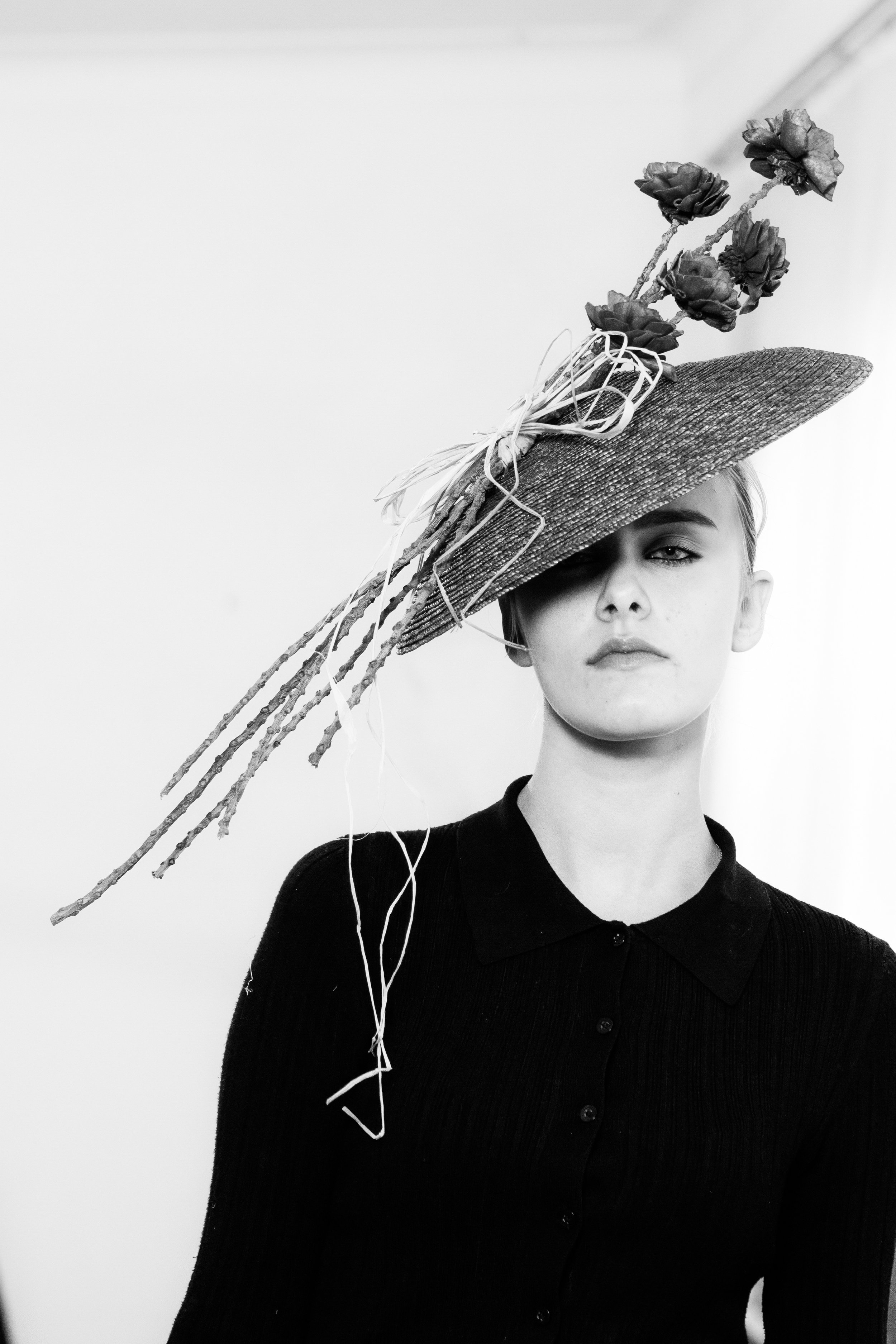 donna-hartley-millinary-handmade-fashion-hats-france-gallery-donnas-work-29.jpg