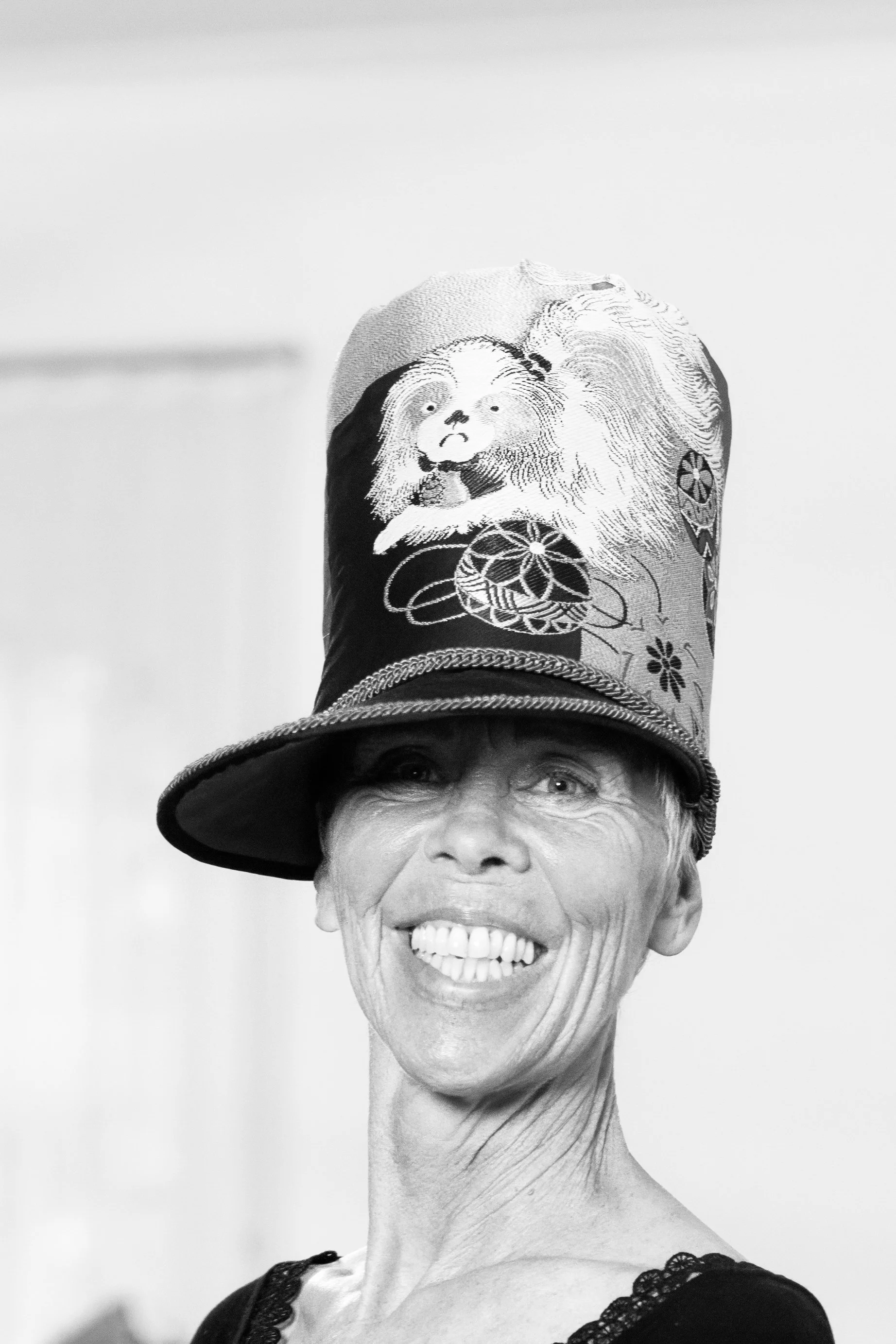 donna-hartley-millinary-handmade-fashion-hats-france-gallery-donnas-work-27.jpg