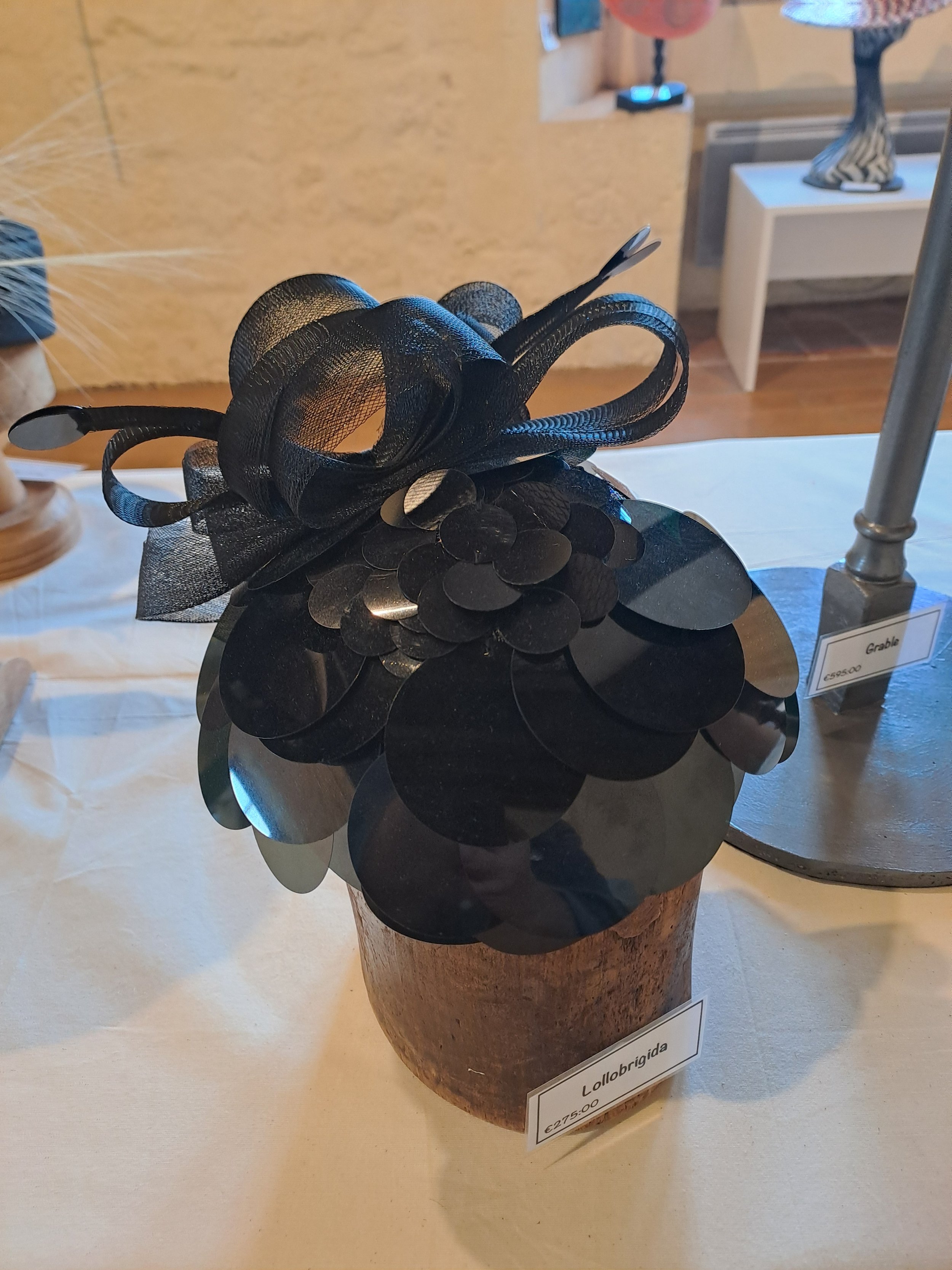 donna-hartley-millinary-handmade-fashion-hats-france-exhibition-gallery-33.jpg