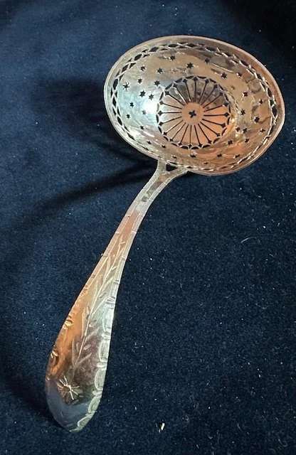 Zilveren suikerstrooilepel Harlingen 1818