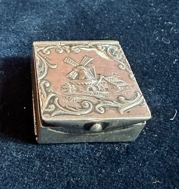 Postzegel doosje in zilver, Oud Hollands Motief 1930