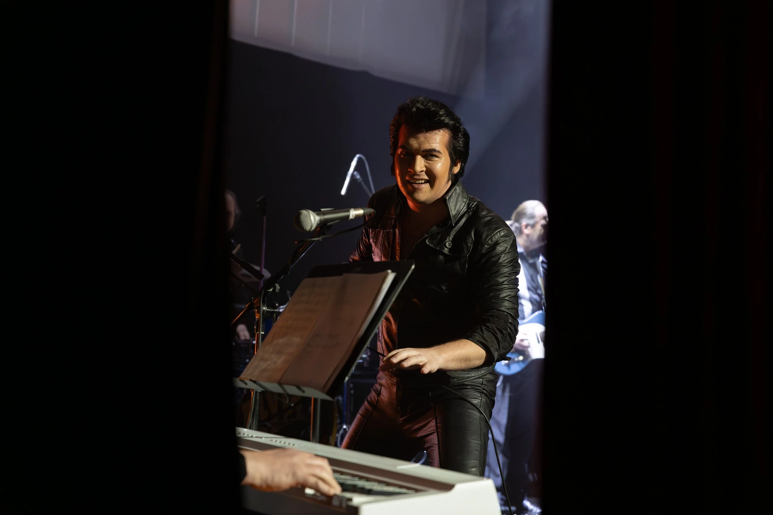 Elvis Live (13 of 39).jpg