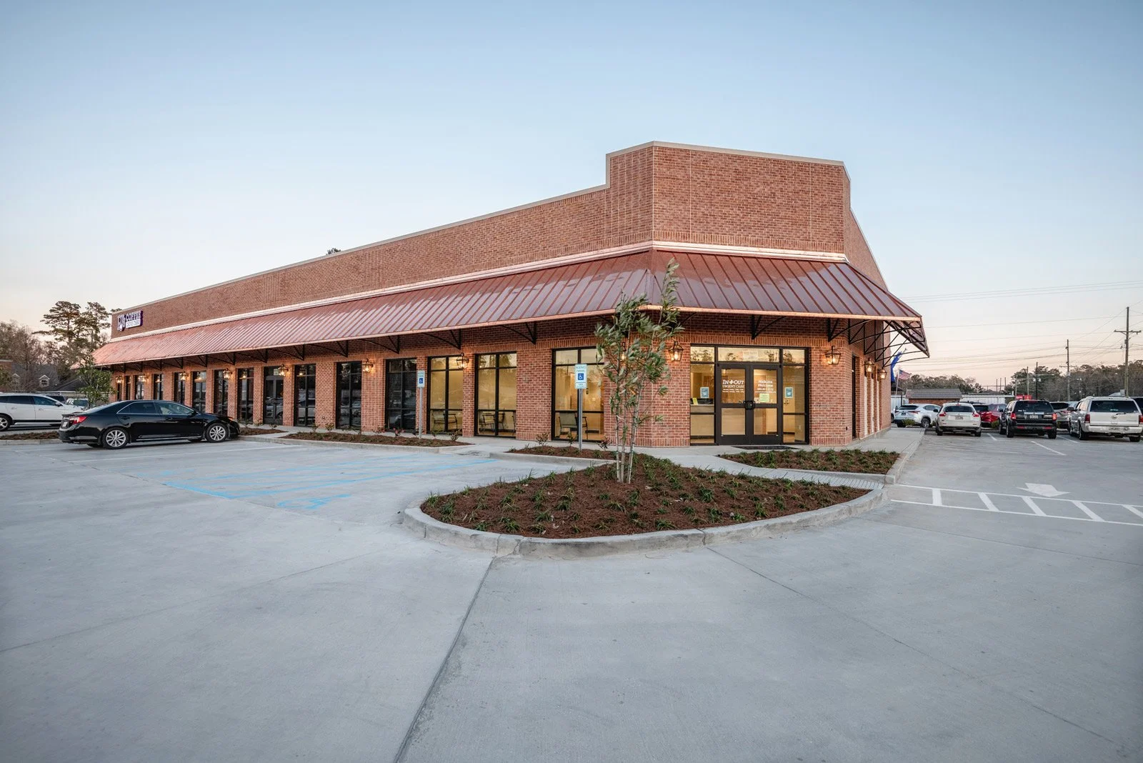 best-retail-construction-company-mandeville-Trail-Plaza.jpg