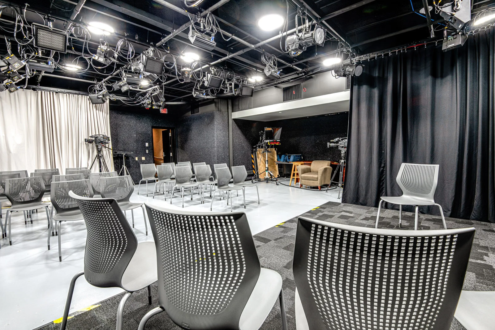 Entergy-Media-Lab-design-build-Jackson