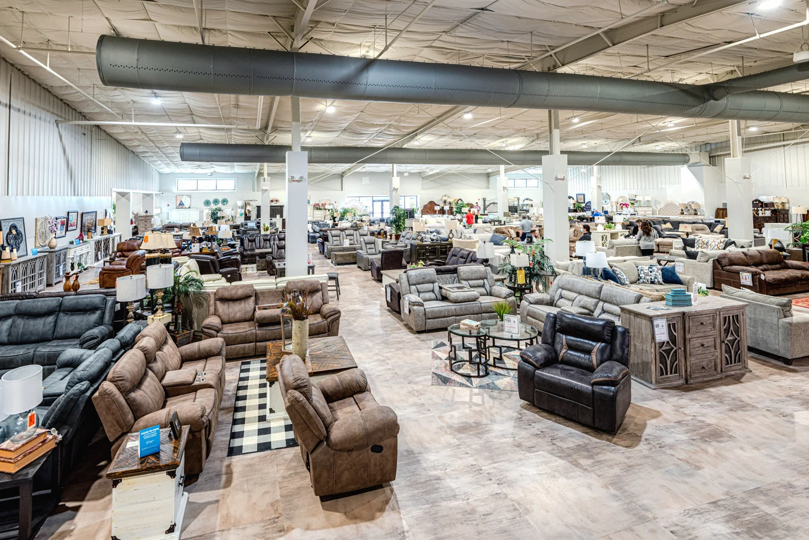 Home-Furniture-commercial-construction-Brandon