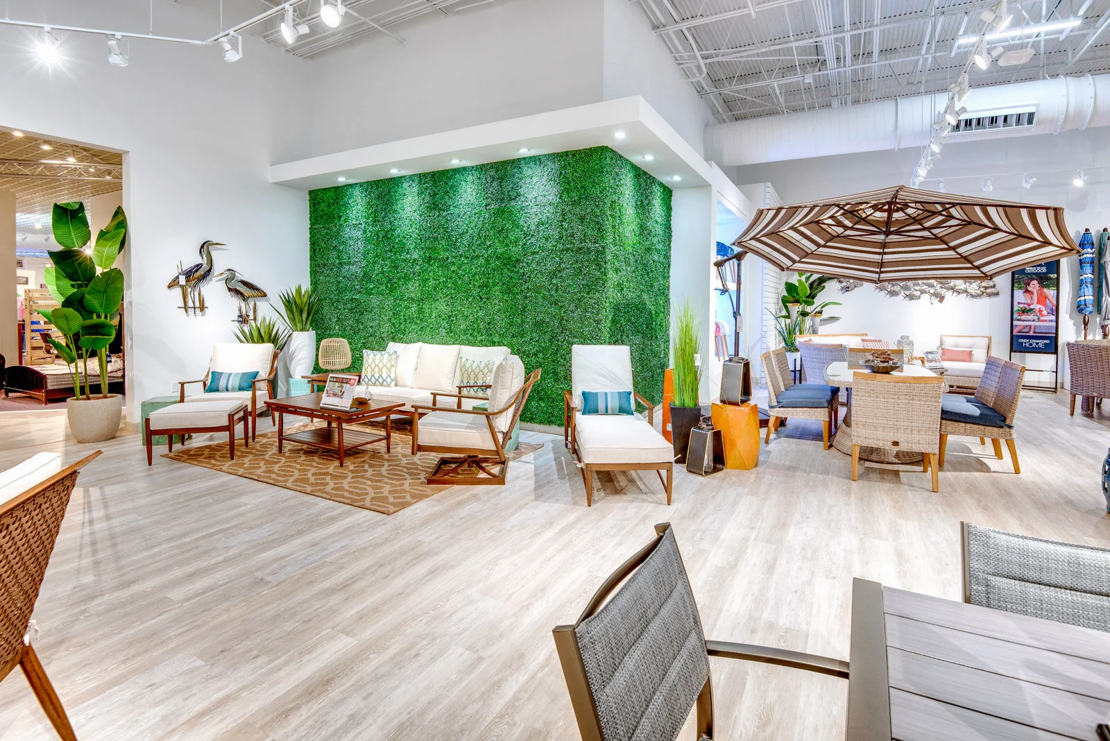 Rooms-to-Go-design-build-Mississippi