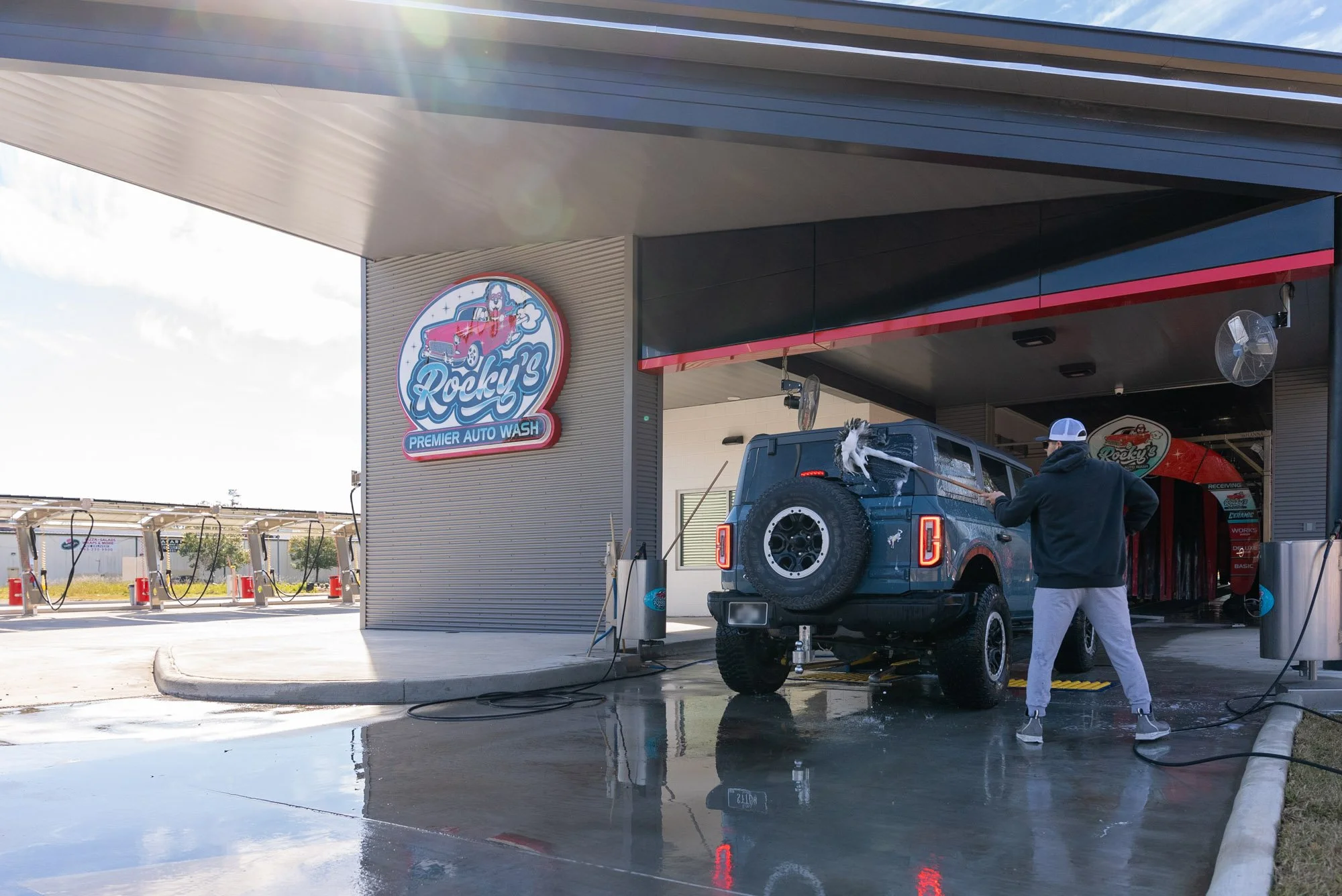 Rocky's Carwash - For Web -1010.jpg