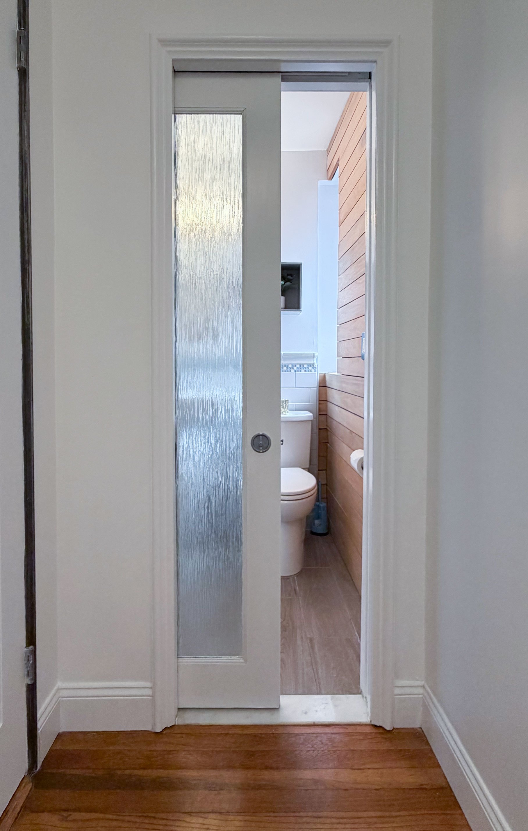 BathDoor.jpg