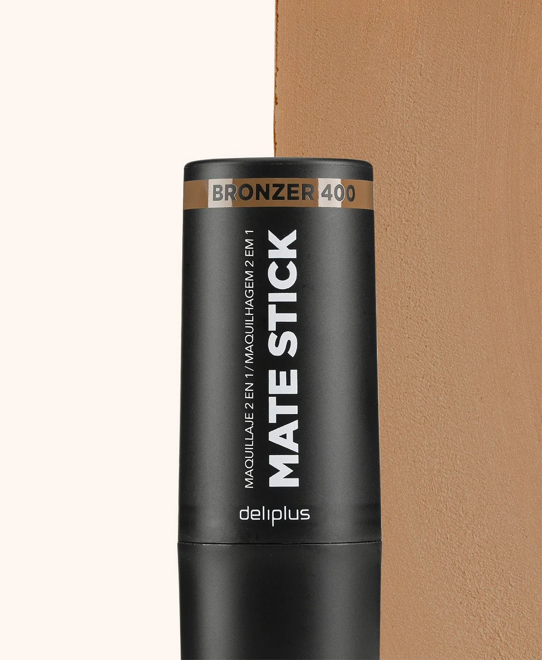 Un tubo de maquillaje mate en color negro, con texto que indica "Bronzer 400" y "Matte Stick", de la marca deliplus_línia bàsica de Deliplus_mercadona_diseño de packaging de cosmètica de estudio berlin