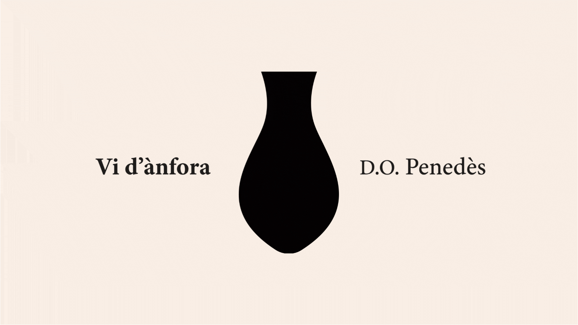 Etiqueta de vino con una silueta negra en el centro, texto en español e italiano que dice 'Vi d'ànfora' y 'D.O. Penedès', fondo beige claro_vi de fang_diseño de packagine de estudio Berlin