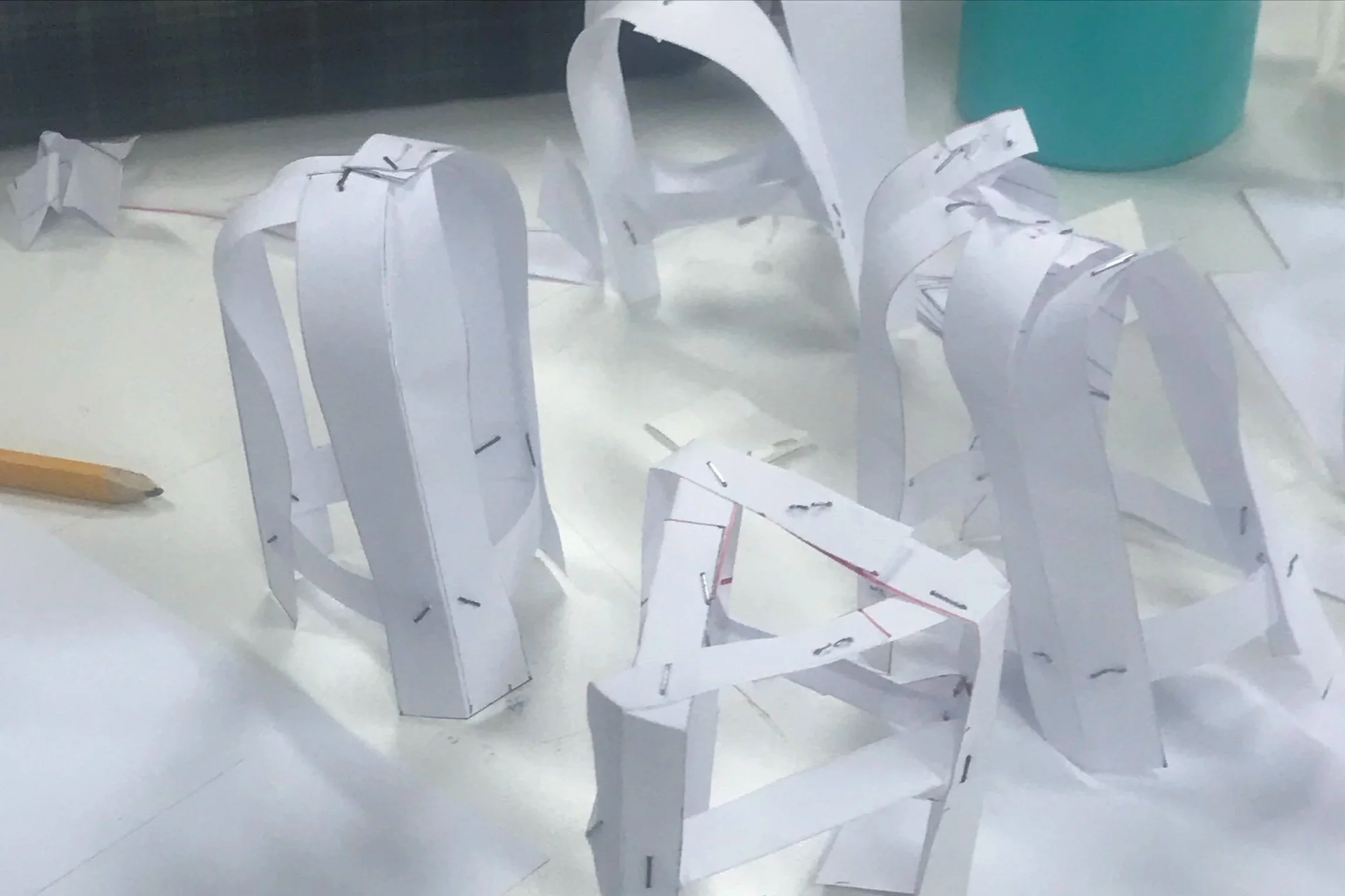 Modelli di studio per sgabelli in alluminio