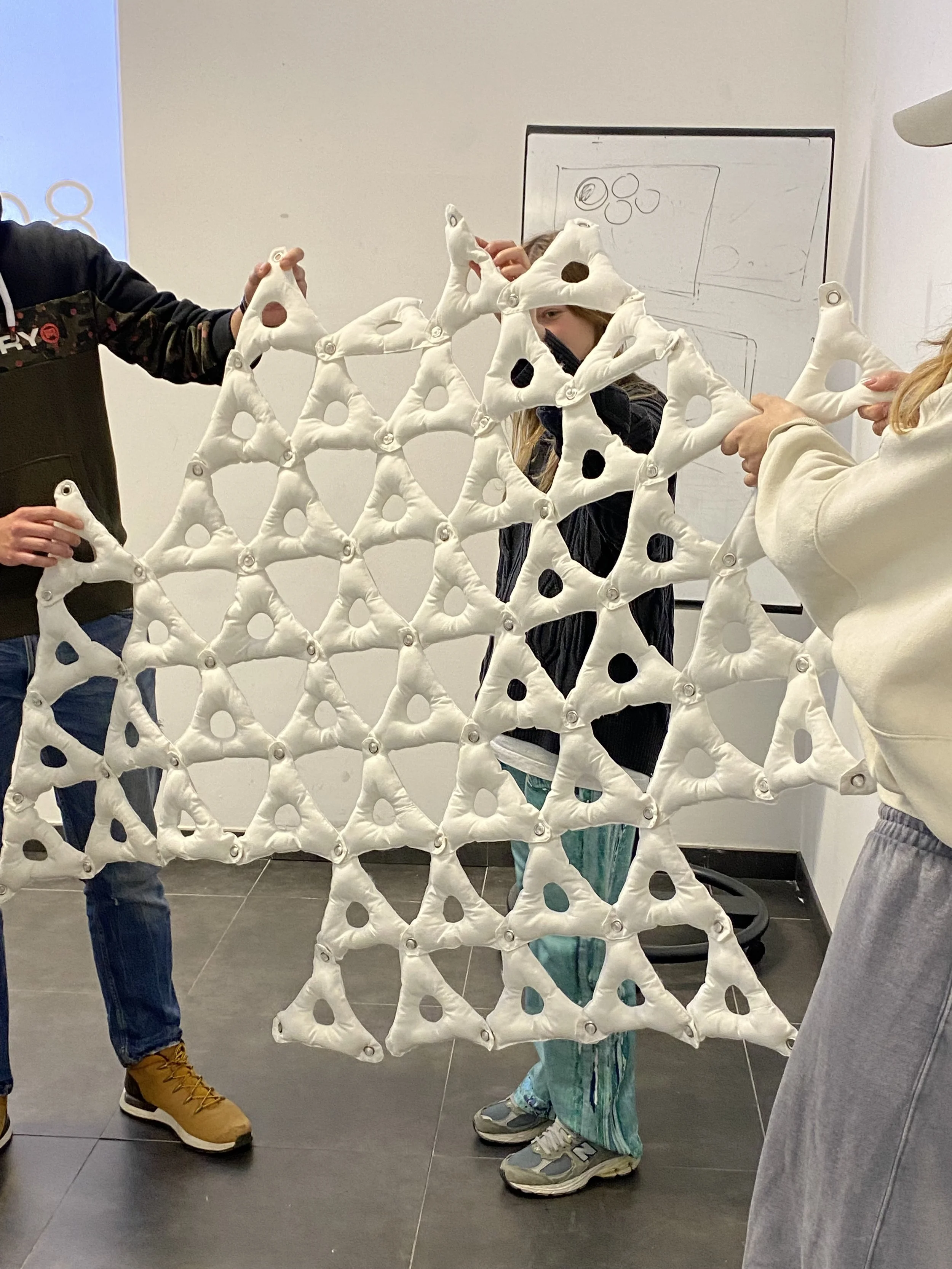 Tessuto modulare agganciabile