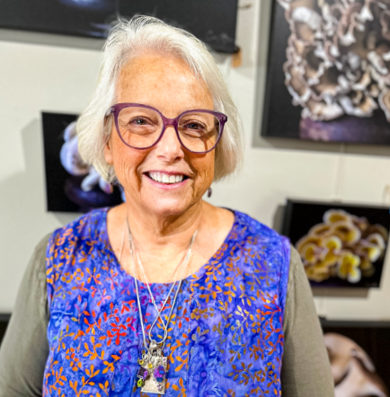 Carol Bells's journey to becoming a photographer started after recovering from ovarian cancer in 2011. This was a huge wake up call to accomplish some of her life goals. 
Her career was in the public health field, starting in Philadelphia, extending 