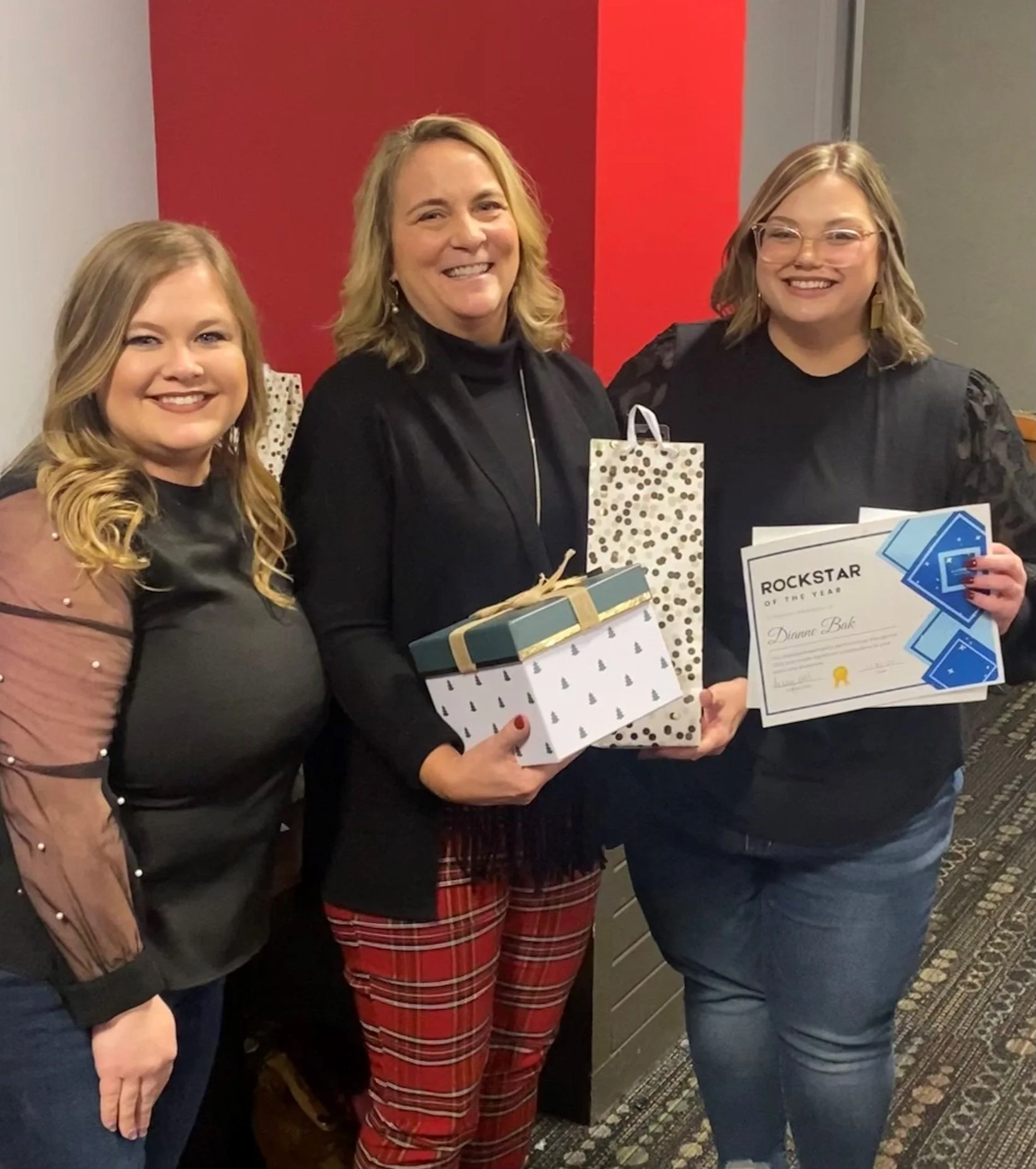 2022+Rockstar-+Dianne+Bak.jpg