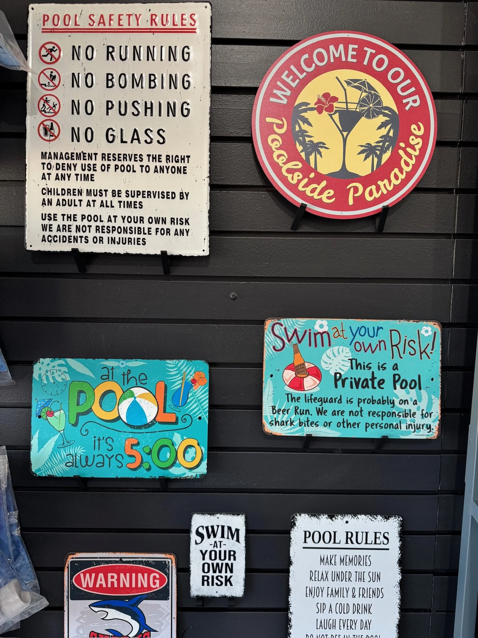Pool & Patio Wall Decorations