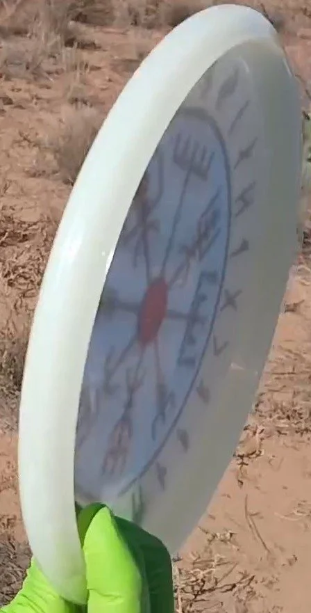 Dynamic Discs Lucid Judge Vegvisir Compass blue profile.jpg