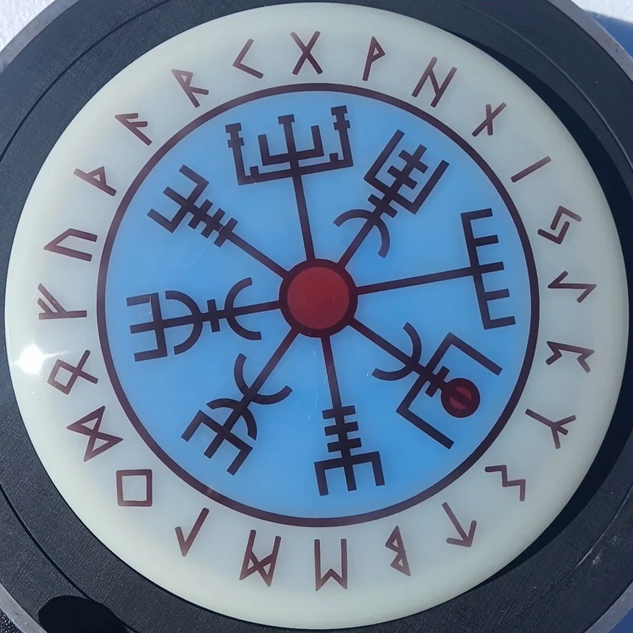 Dynamic Discs Lucid Judge Vegvisir Compass blue front.jpg