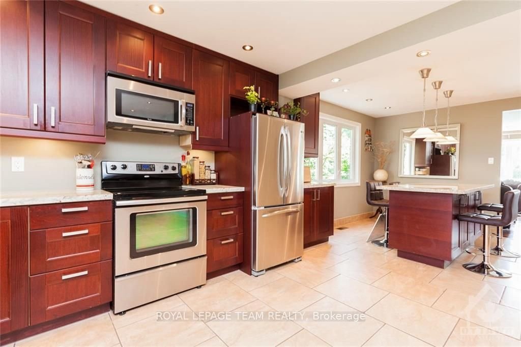 Rembrandt Kitchen 4.jpg