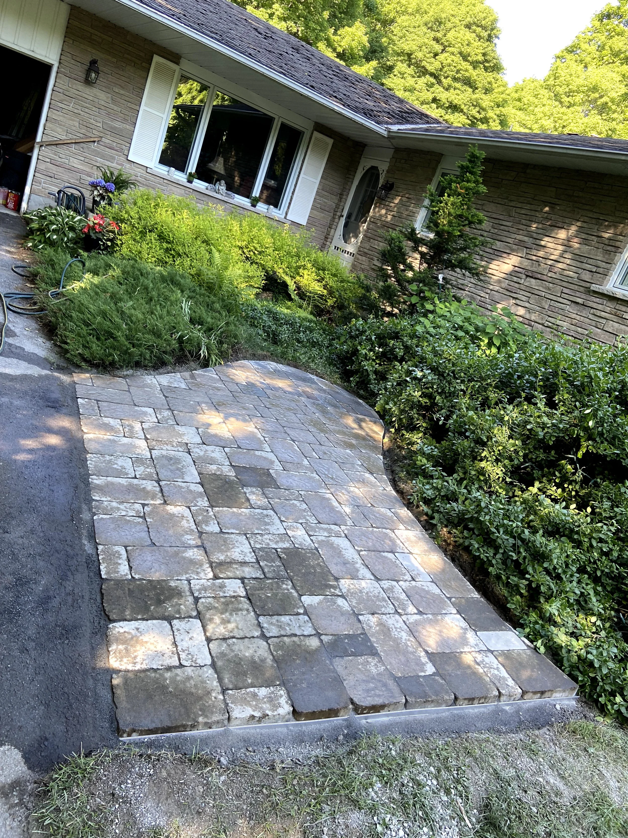 Leach's road garden patio